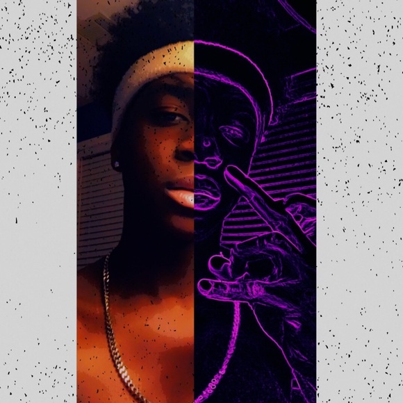 Profile Picture of Isaiah Wilson (@offical_zay) on Poshmark
