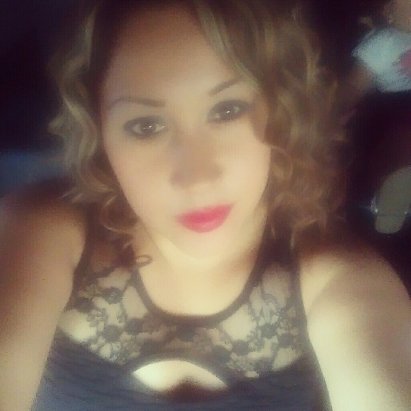 Profile Picture of Gricelda Torres (@tgricelda) on Poshmark