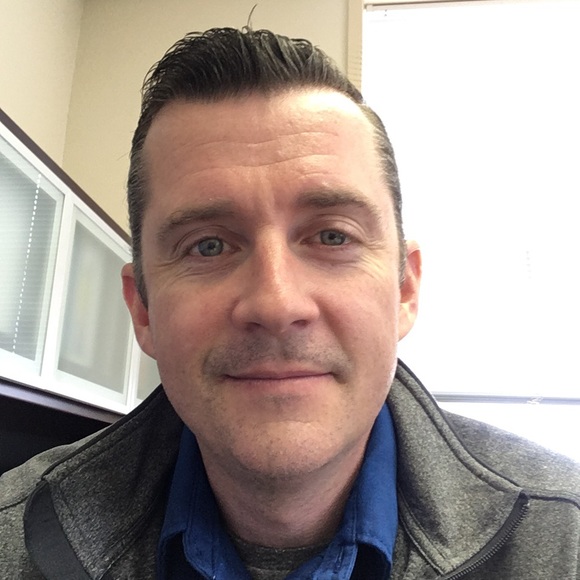 Profile Picture of Kevin Harren (@kpharren) on Poshmark