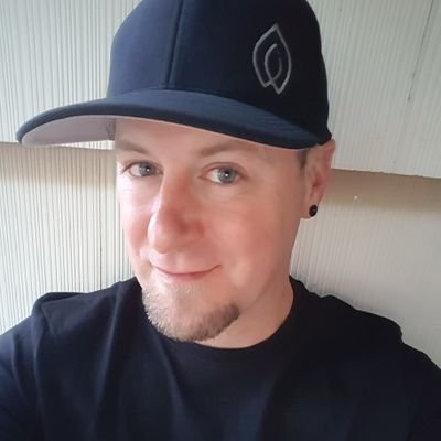 Profile Picture of Shawn Tackett (@mrtackett) on Twitter