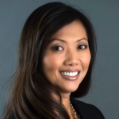 Profile Picture of Julie Benson (@julezbenson) on Twitter
