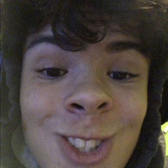 Profile Picture of Ryan Cartenuto (@rcartenuto) on Poshmark