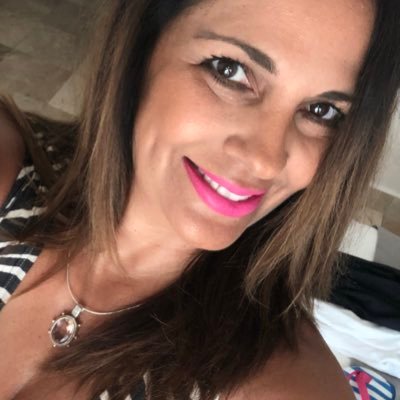 Profile Picture of Sylvia Solares (@srodarte01) on Twitter