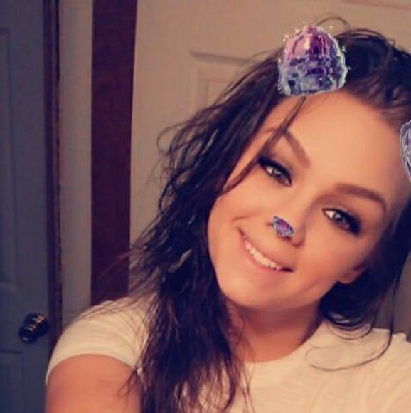 Profile Picture of Antimony Gray (@teebaby1992) on Poshmark