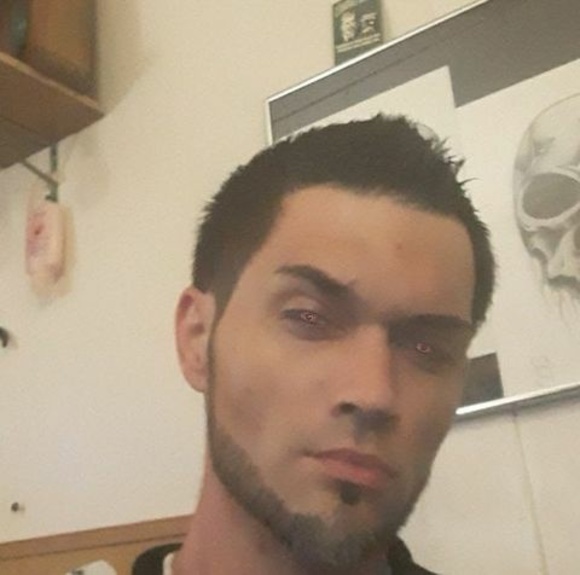Profile Picture of Jeremy Conner (@conman0085) on Poshmark