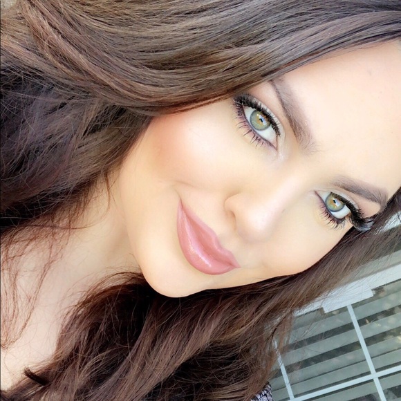 Profile Picture of Morsal Sahibzada (@morsal914) on Poshmark