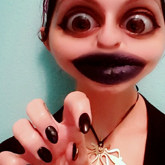 Profile Picture of Larissa Baransky (@instinctually) on Poshmark