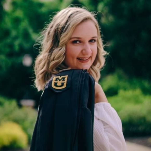 Profile Picture of Jenna Chase (@chasejenna8) on Poshmark