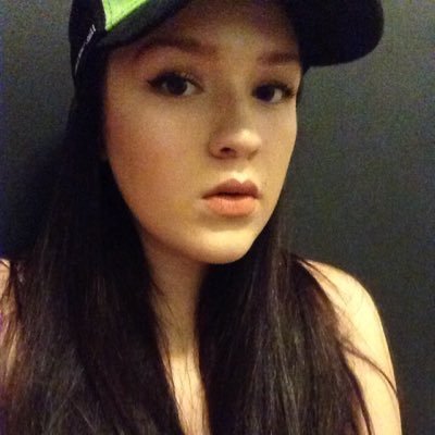 Profile Picture of Heidi SCOTT (@HeidiScottt) on Twitter