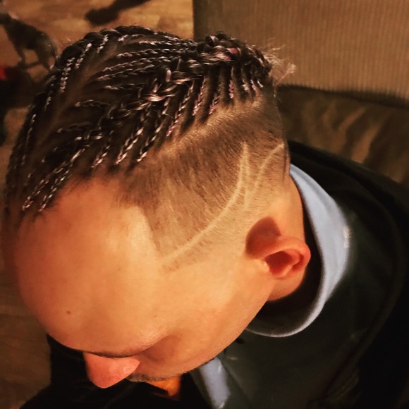 Profile Picture of Jeff Cornett (@cornett6) on Poshmark