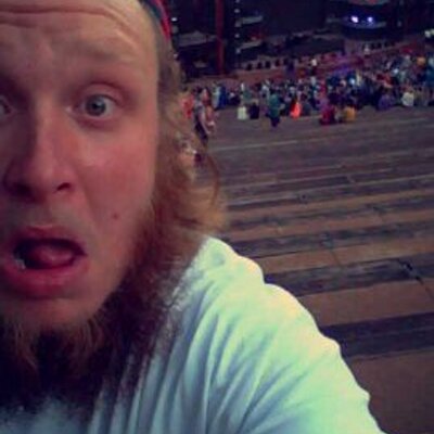 Profile Picture of Jeremy Farr (@stuff__) on Twitter