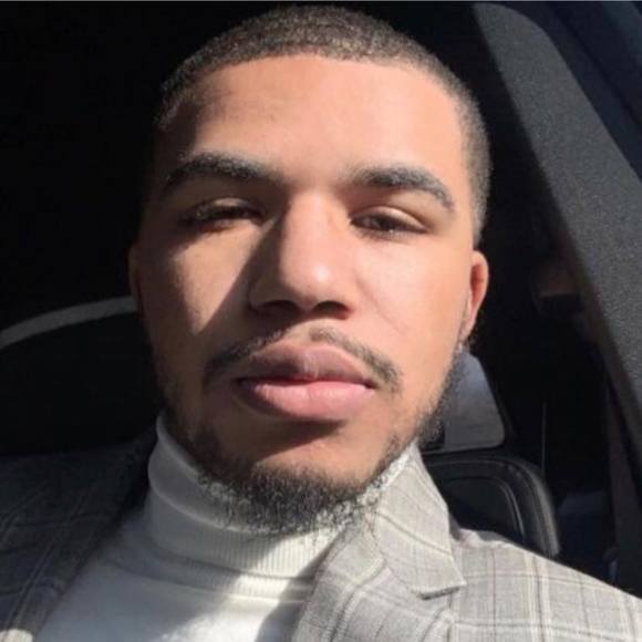 Donald Thompson - Poshmark Profile Picture of Donald Thompson (@donaldthomps650) on Poshmark