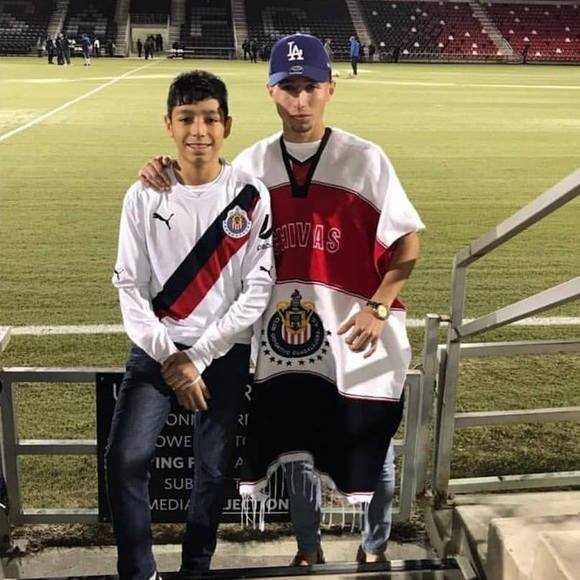 Profile Picture of Aaron Vela (@aaronvela69) on Poshmark