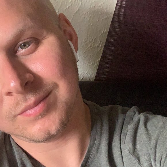 Matthew Blackham - Poshmark Profile Picture of Matthew Blackham (@mtthwblckhm) on Poshmark