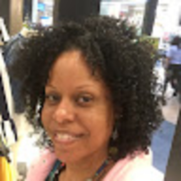 Profile Picture of Kimberly Pendleton (@kmpendleton324) on Poshmark