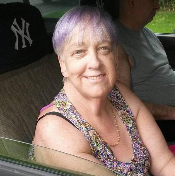 Profile Picture of Sue Silver barrows (@speedysue59) on Poshmark