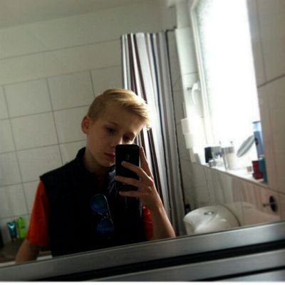 Profile Picture of Max Rosenberg (@maxrosenberg40) on Twitter