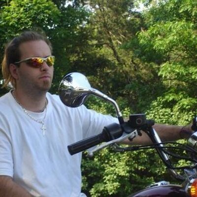 Profile Picture of Thomas Ostrander (@superhubbyndad) on Twitter