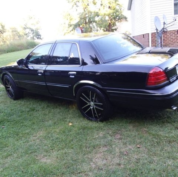 Profile Picture of Joe Meredith (@jojothemojo1965) on Poshmark