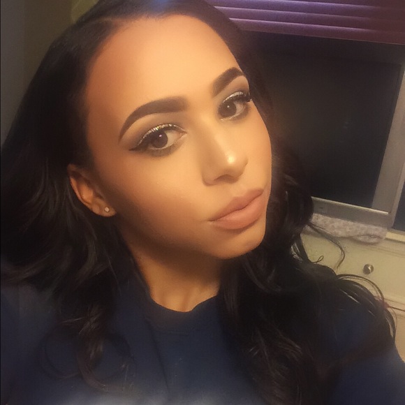 Profile Picture of Noelle Brooks (@nbrooks1234) on Poshmark