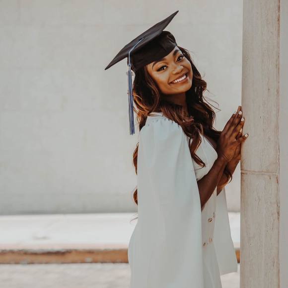 Profile Picture of Kerline Jean (@keke_025) on Poshmark