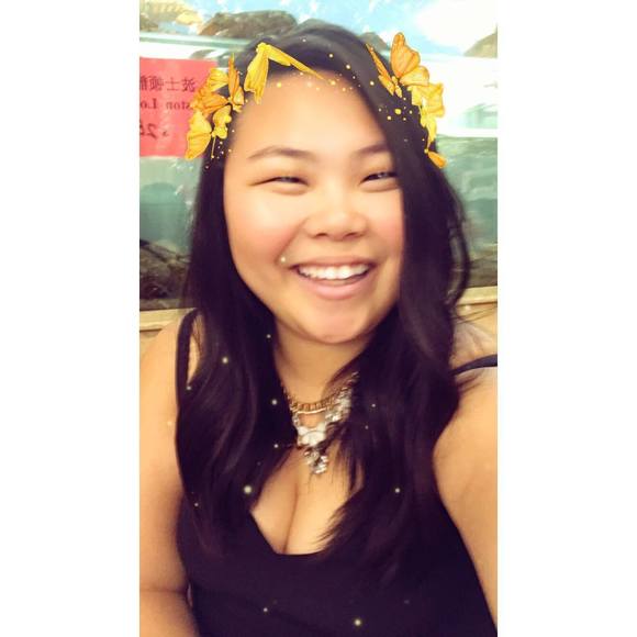 Profile Picture of Daisy Kuang (@ohhhdaisy) on Poshmark