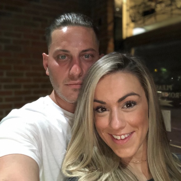 Profile Picture of Mark Behofcist (@markbehofcist) on Poshmark