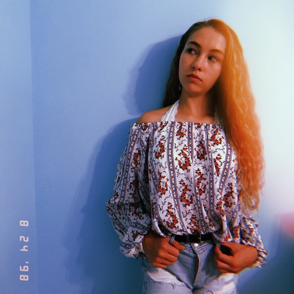 Profile Picture of Hannah Kell (@hannah_326) on Poshmark
