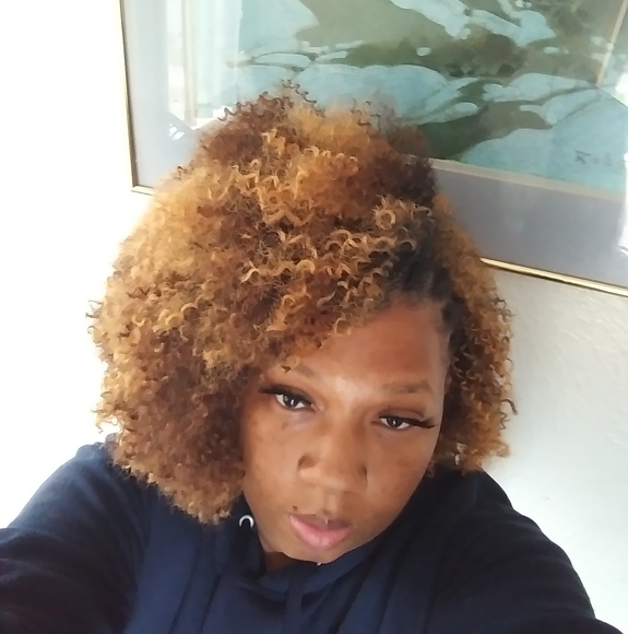 Profile Picture of Jamila James (@jamilajames757) on Poshmark