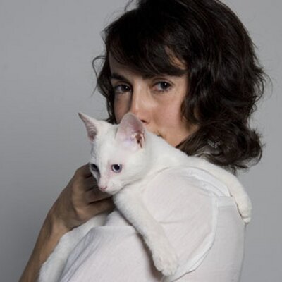 Profile Picture of Christine Ribeiro (@Chris40GModels) on Twitter