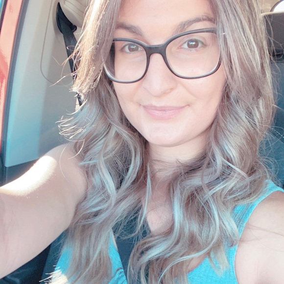 Profile Picture of Brianna Fayerverger (@bfayerverger) on Poshmark