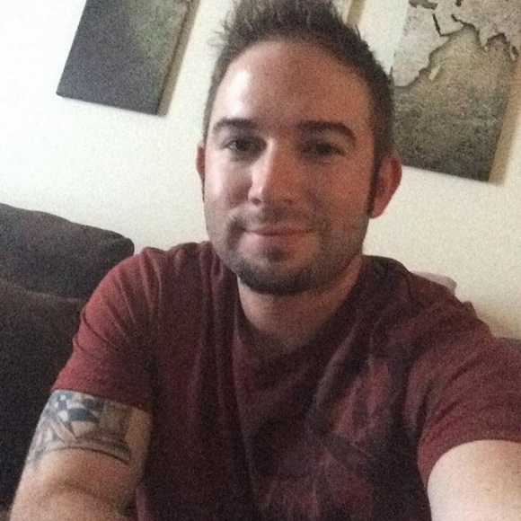 Profile Picture of Bryan Stutes (@bryanstutes86) on Poshmark