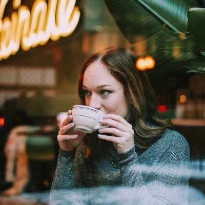 Profile Picture of Larissa Neumann (@lightbylarissa) on Twitter