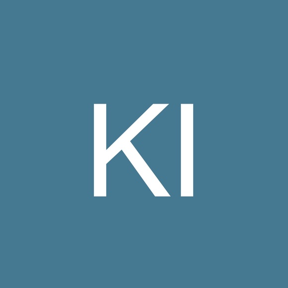Profile Picture of Kristin Irrera (@irrerakg) on Poshmark