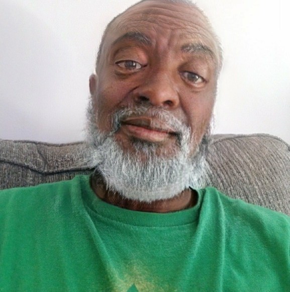Profile Picture of Eric Jefferson (@vonepic495) on Poshmark