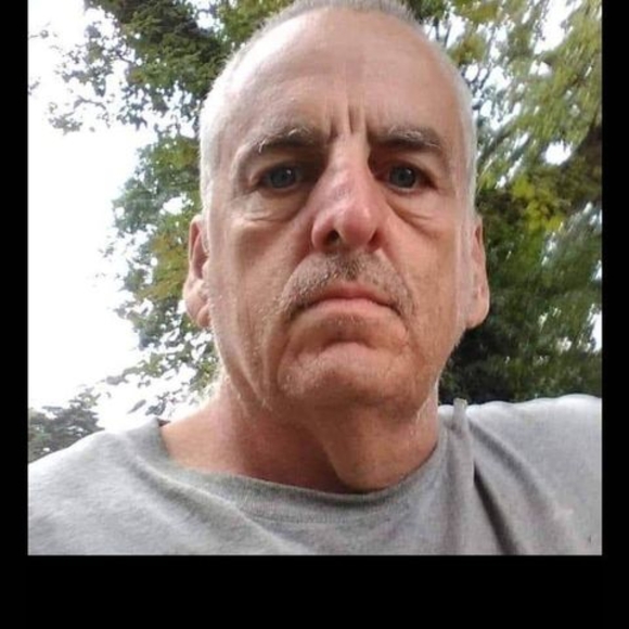 Profile Picture of Anthony Fields (@anthonyfield613) on Poshmark