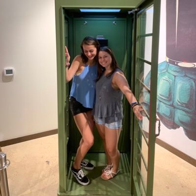 Profile Picture of Nardi_C (@Colleen_nardis) on Twitter