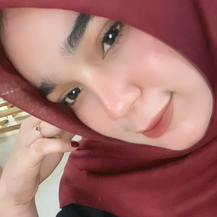 Profile Picture of Safira🐛 (@dinasafiraa__) on Tiktok