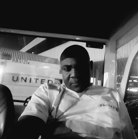 Profile Picture of Sam Hope (@kofiadass) on Poshmark