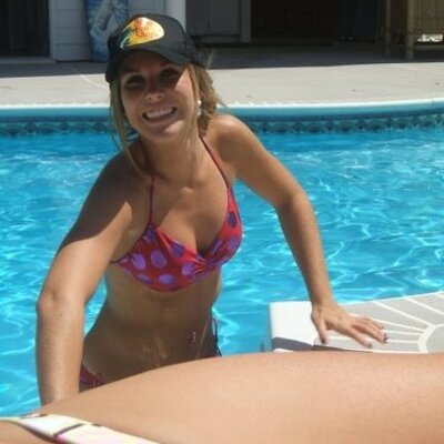 Profile Picture of Nina Crabtree (@Ninafbv) on Twitter