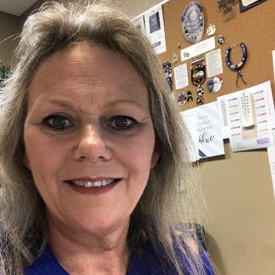 Profile Picture of Debra Willis (@DebraWi99890231) on Twitter