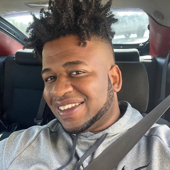 Profile Picture of Albert Moreno (@dominicansolo) on Poshmark