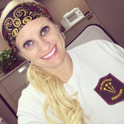 Profile Picture of Tara Lynn Catlett (@themrscatlett) on Twitter