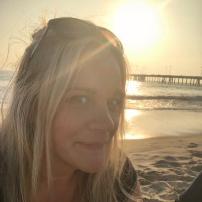 Profile Picture of Heidi_MNMommaon Twitter