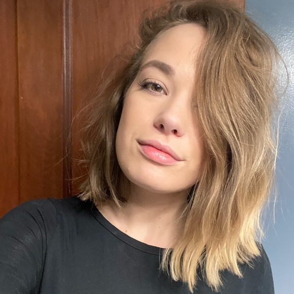 Profile Picture of Kelsey Donegan (@kelseydonegan) on Poshmark