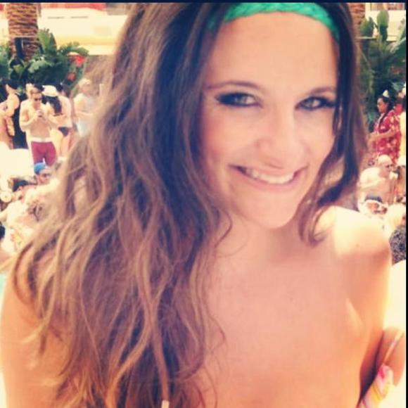 Profile Picture of Allie Haitz (@allieh06) on Poshmark