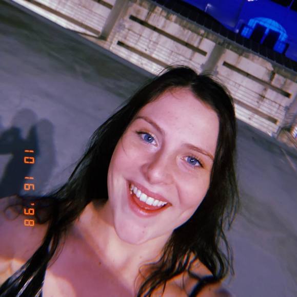 Profile Picture of Evann Shelnutt (@evann_shelnutt) on Poshmark