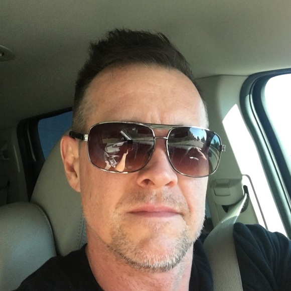 Profile Picture of Jason Meadows (@jasonlmeadows75) on Poshmark