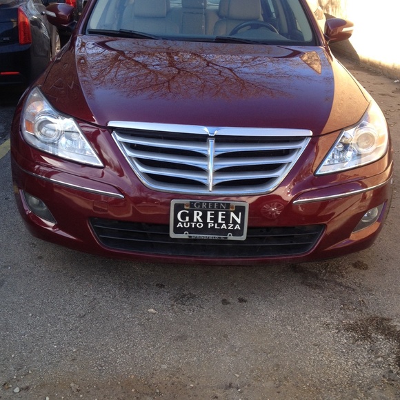 Profile Picture of Amira Morales (@amorales0103) on Poshmark