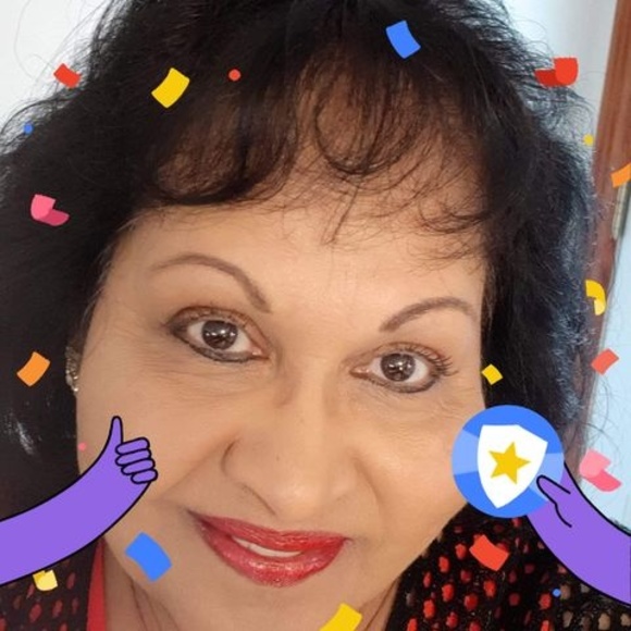 Profile Picture of Lynette Singh (@lynettesingh101) on Poshmark